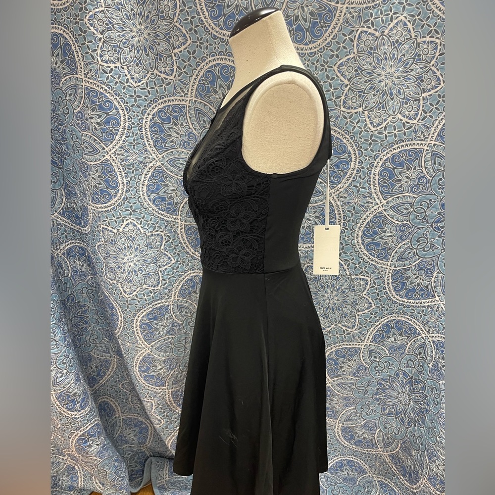 Sleeveless lace black evening dress - Picture 3 of 8